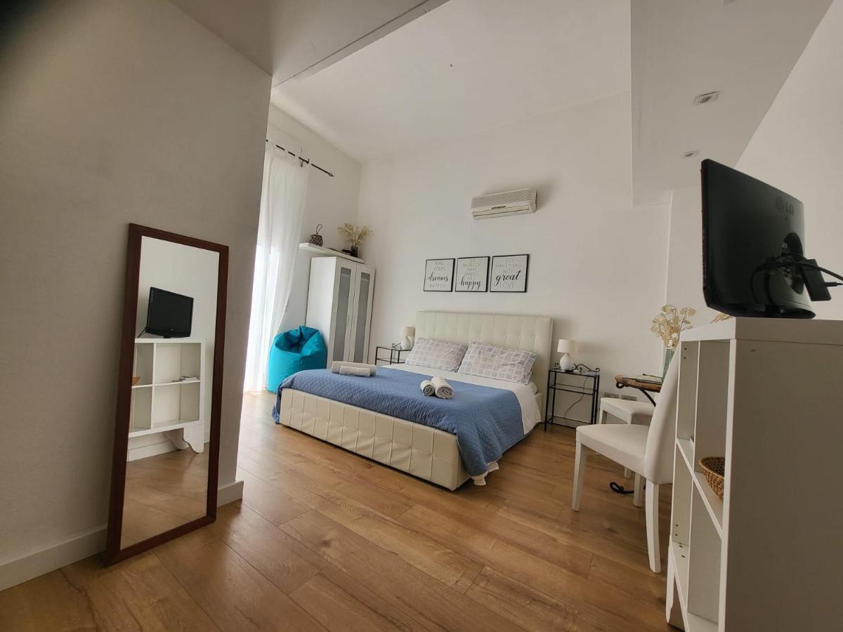 לינה וארוחת בוקר Living קליארי מראה חיצוני תמונה