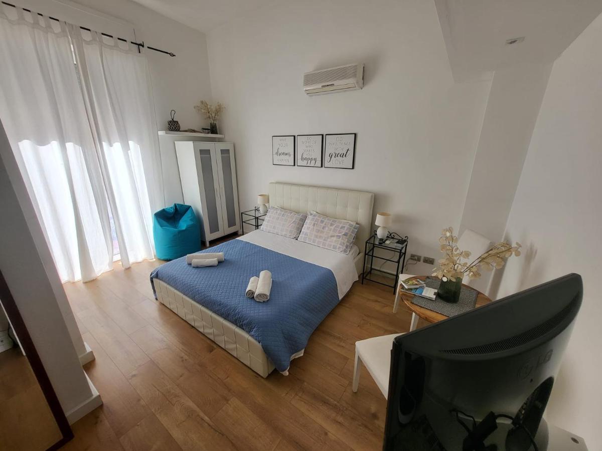 לינה וארוחת בוקר Living קליארי מראה חיצוני תמונה