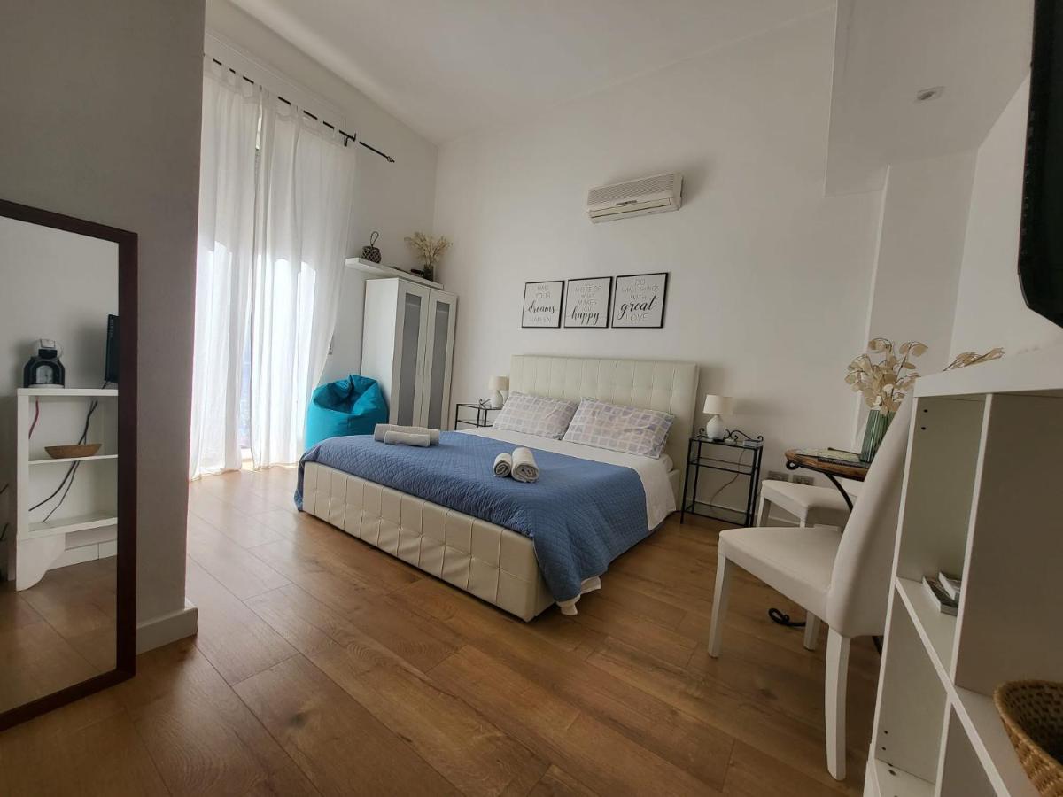 לינה וארוחת בוקר Living קליארי מראה חיצוני תמונה