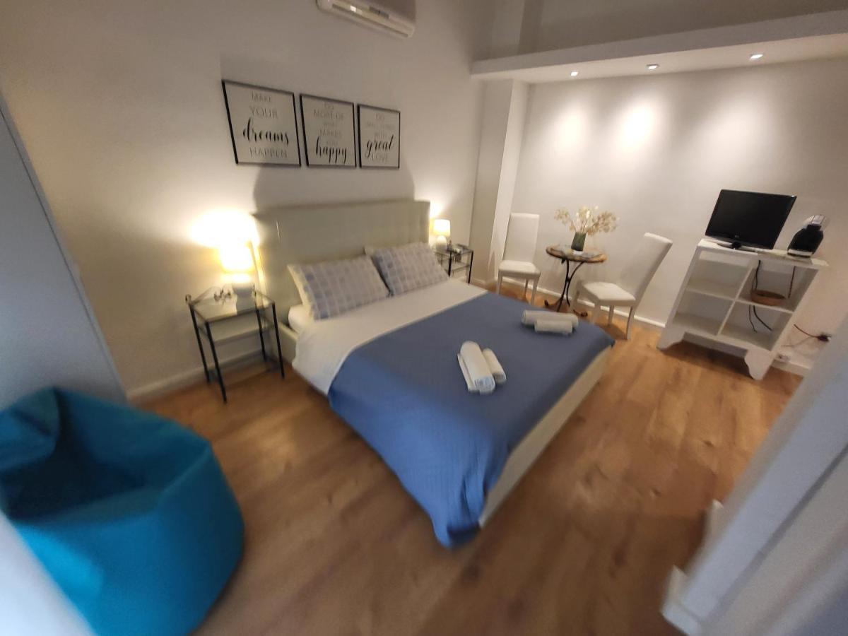 לינה וארוחת בוקר Living קליארי מראה חיצוני תמונה