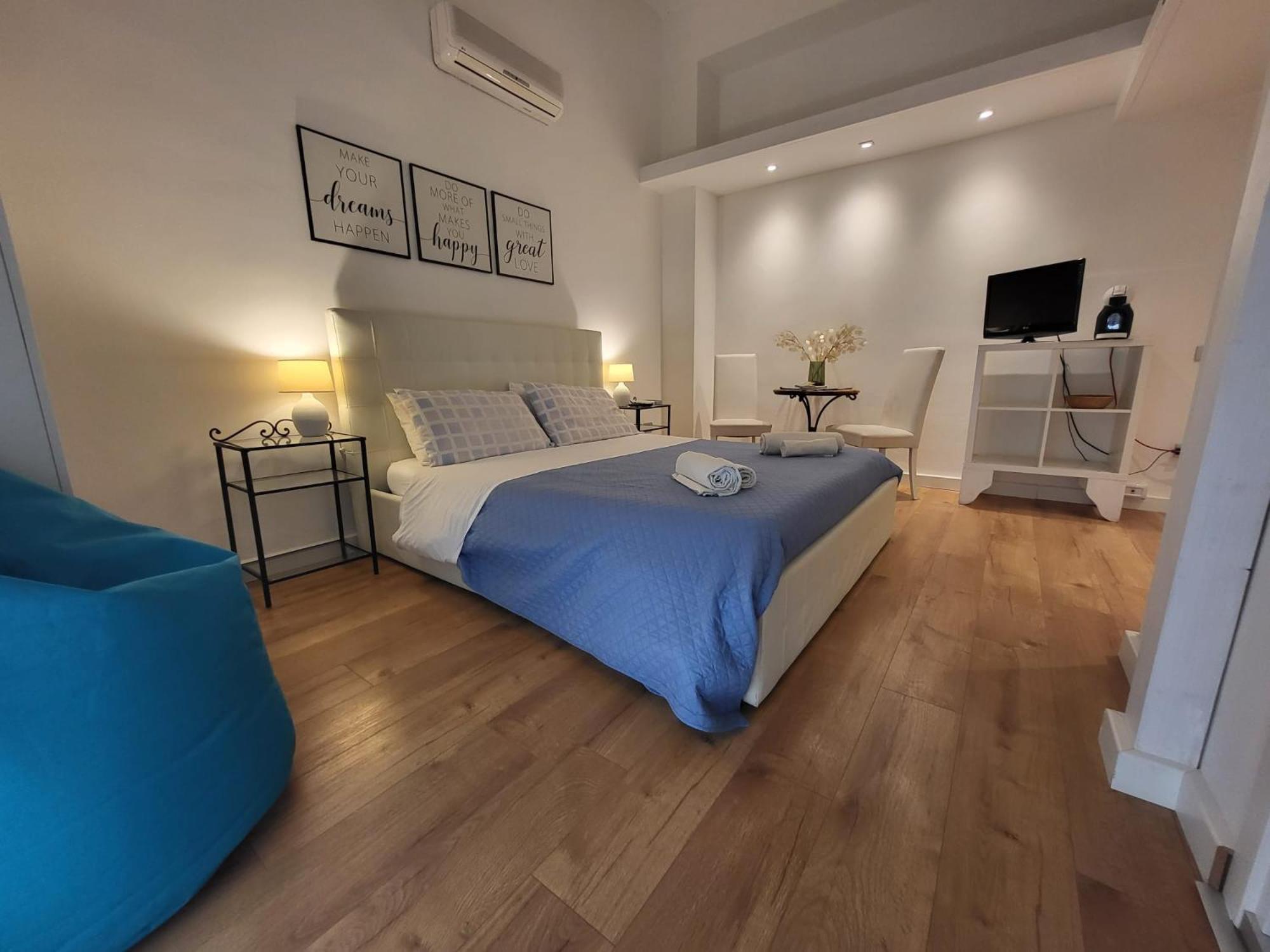 לינה וארוחת בוקר Living קליארי מראה חיצוני תמונה